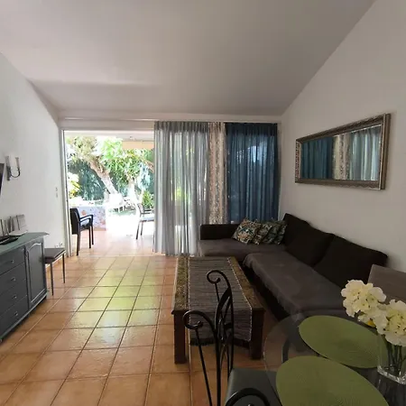 Apartamento Paradero Las Americas Con Jardin