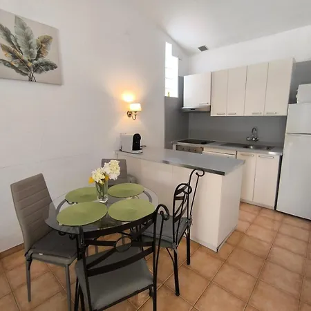 Lejlighed Apartamento Paradero Las Americas Con Jardin *