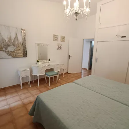 Apartamento Paradero Las Americas Con Jardin Apartman