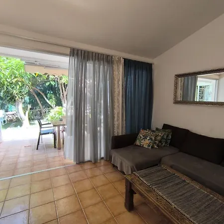 Apartamento Paradero Las Americas Con Jardin Apartman