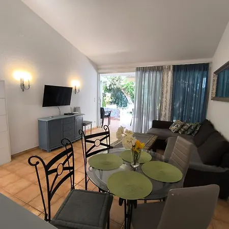 Apartamento Paradero Las Americas Con Jardin * 美洲海滩